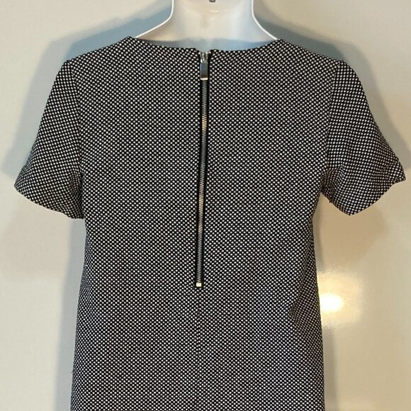 Gap SZ S Black & white textured weave short sleeve shift dress zipper details - Picture 4 of 9